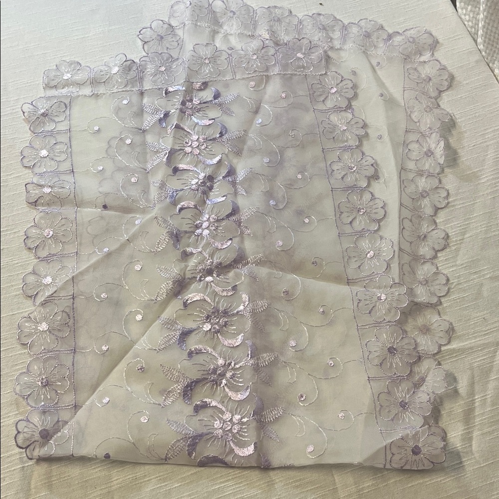 Elegant vintage Floral Embroidered Table Runner